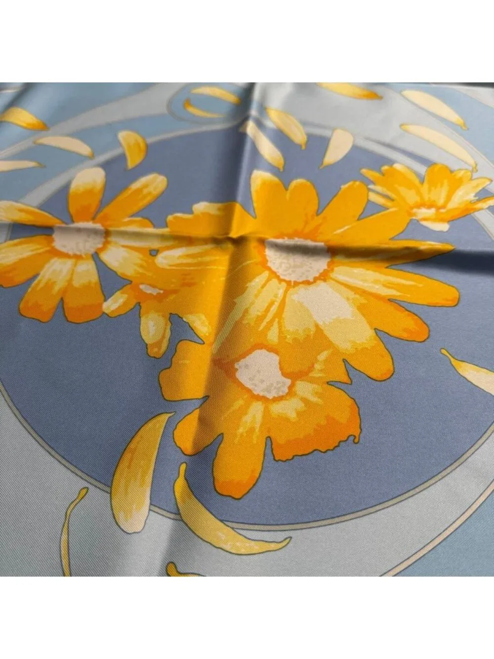 Hermes Carre 90 Leave It to the Wind Ribal Chain Ko Silk Scarf